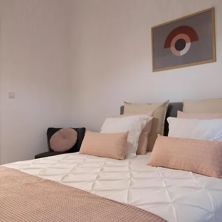 Irida's Detached House With Lovely Garden/yard In Center * Athens